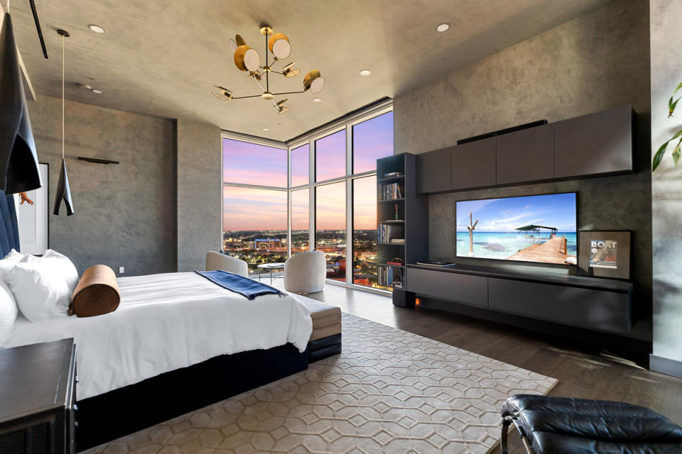 rod lewis san antonio texas penthouse