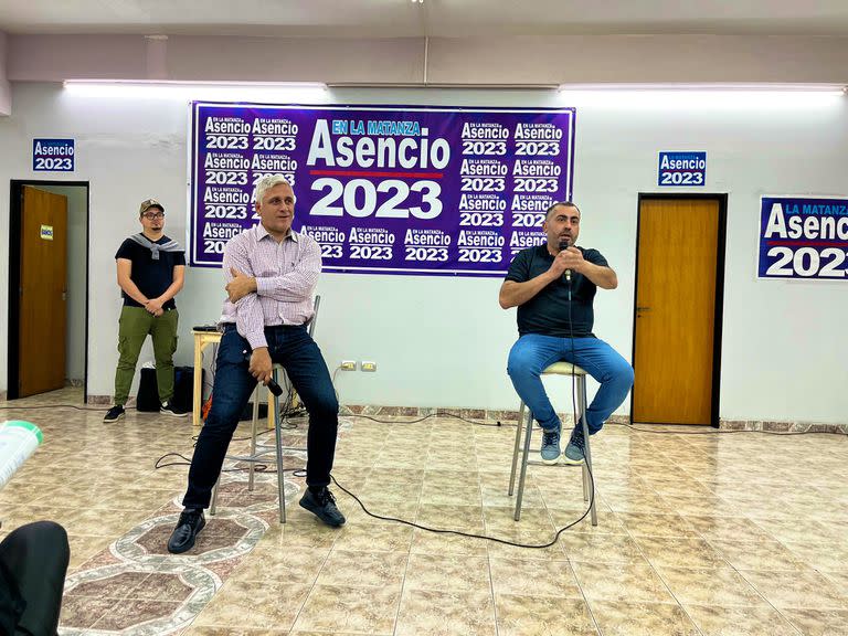 Fernando Asencio, durante la apertura de un local en La Matanza