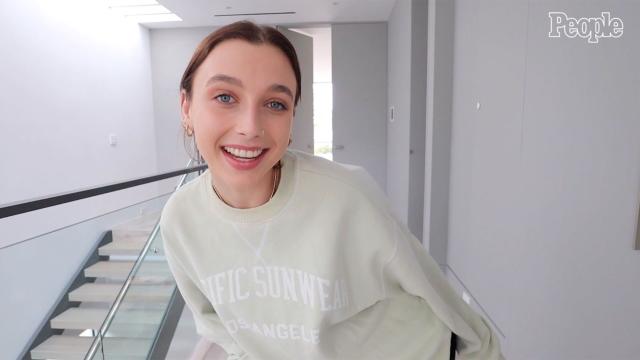 WATCH:  Sensation Emma Chamberlain Shows Us How to Style