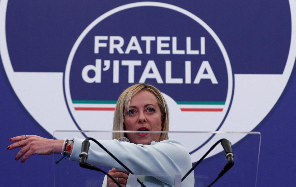 Ist die Siegerin der Wahlen in Italien: Giorgia Meloni (Bild: REUTERS/Guglielmo Mangiapane)