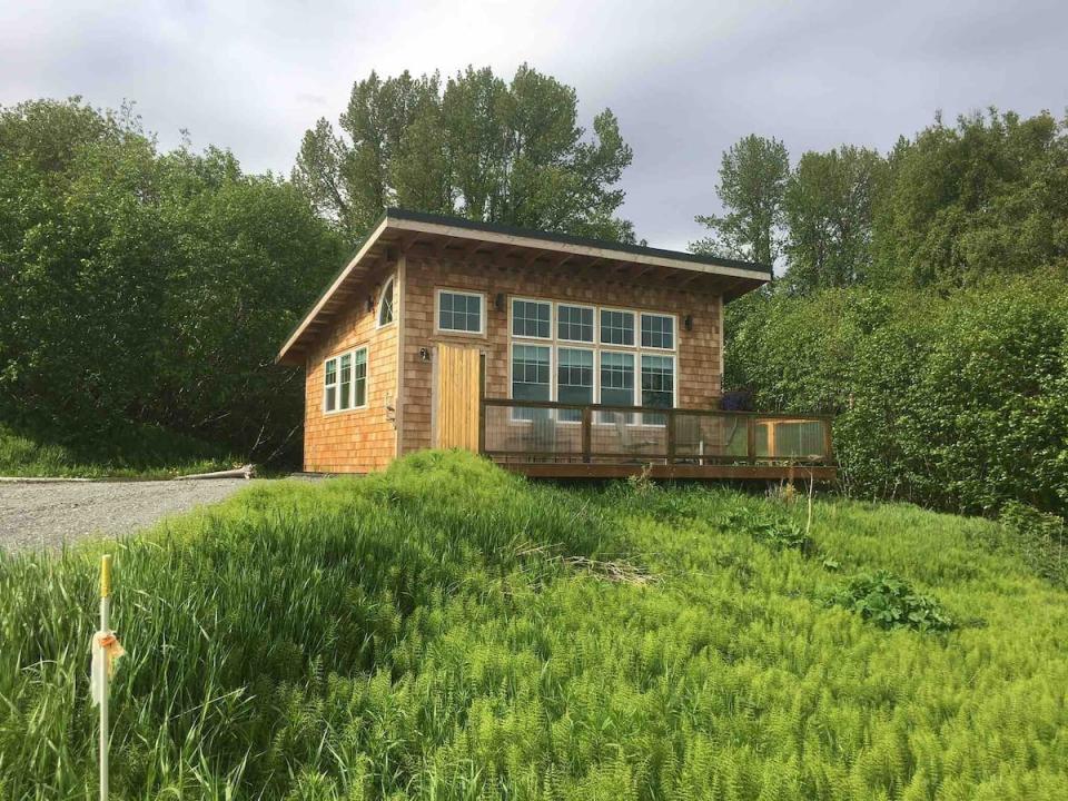 an Airbnb listing called Meadow Creek Cabin in Homer, Alaska