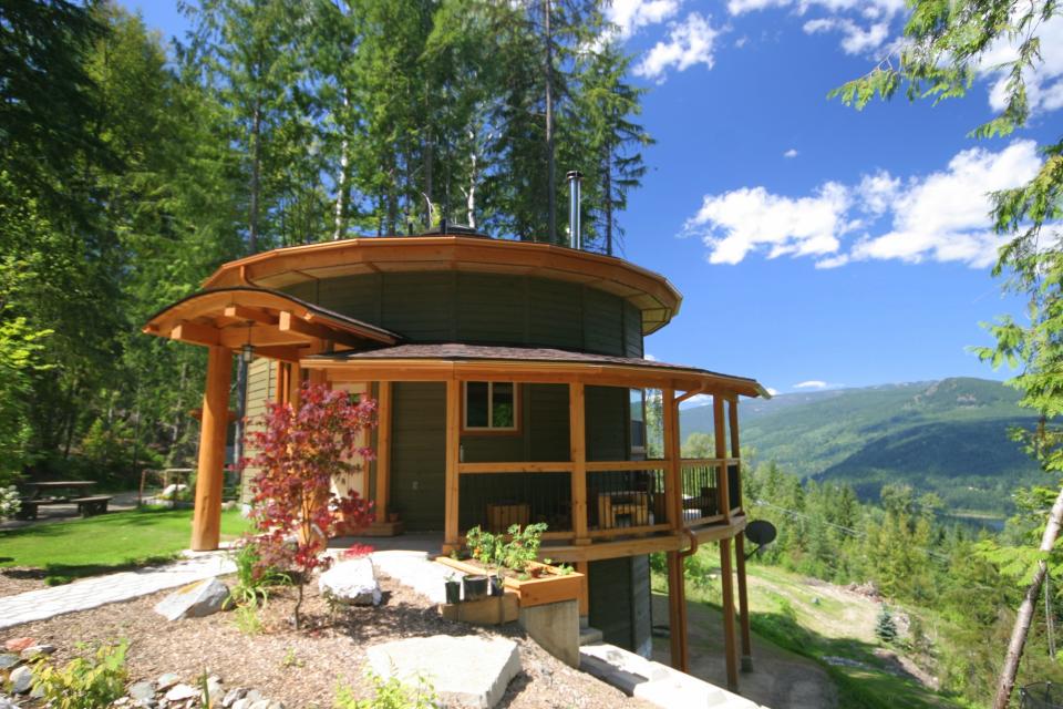 Mandala Home (Nelson, Canada.)