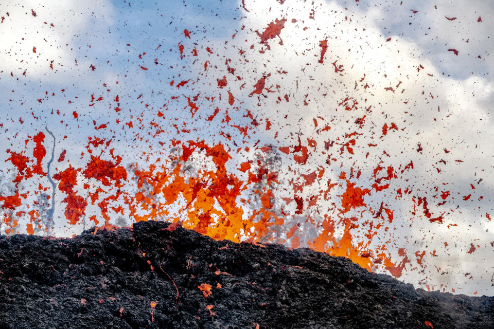 <p>This photo highlights the sheer power of Mother Nature and the act of creating new land. (Photo: CJ Kale/Caters News) </p>