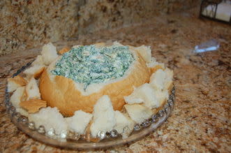 bread bowl spinach dip