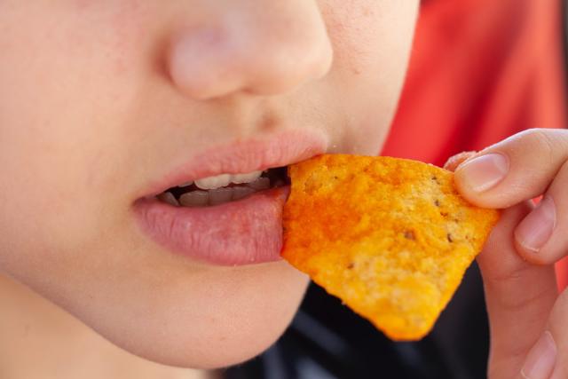 One Chip Challenge : un adolescent meurt avec avoir mangé la chips « la  plus piquante du monde »