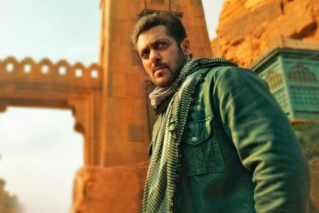 Tiger zinda hai store jacket online shopping