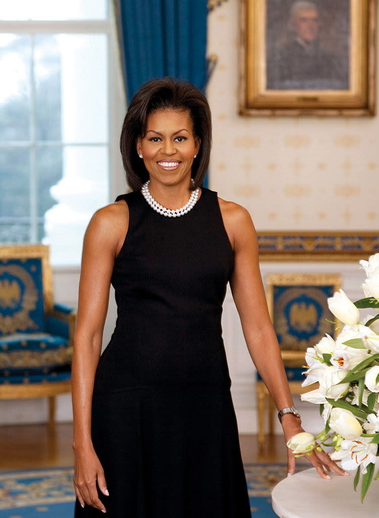 Obama's official portrait as first lady in 2009