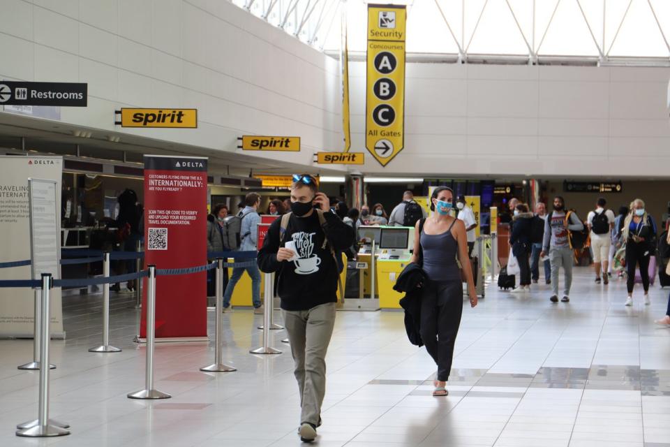 大華府DCA和IAD機場2022年旅客比前年增加了56.1%，其中DCA旅客數量超過疫前，專家預計今年旅遊活動將進一步活絡。（記者張筠 / 攝影）