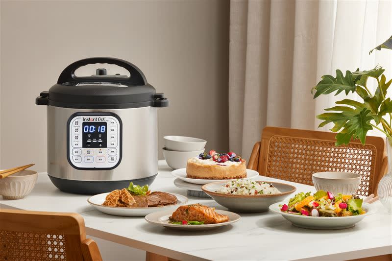 康寧餐具「Instant Pot IP音速鍋」升級版「Instant Pot Duo V5」。 （圖／品牌業者提供）