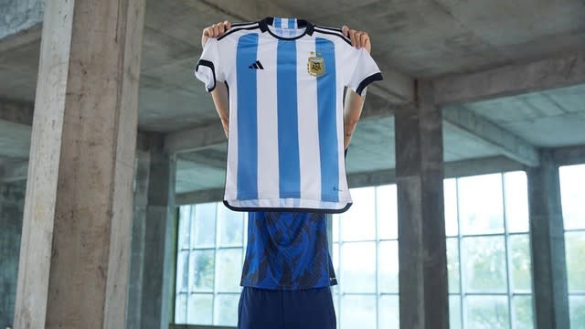 Querés tu camiseta de Argentina campeón de Qatar YPF bordará gratis la insignia