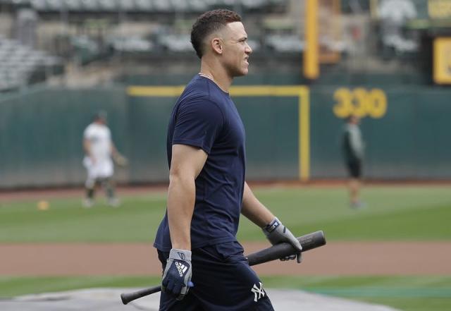 Yankees oufielder Aaron Judge talks with Long Island kids - Newsday