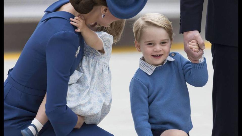 Ihr älterer Bruder Prinz George kämpfte derweil mit seinen Socken