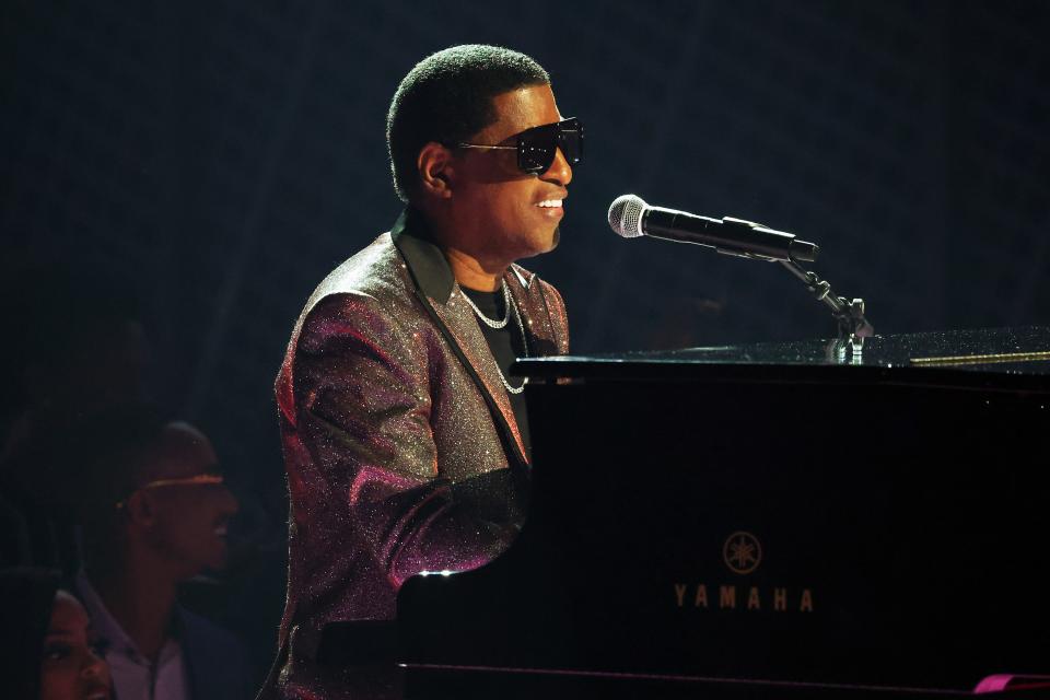 LOS ANGELES, CALIFORNIA - JUNE 26: Babyface performs onstage during the 2022 BET Awards at Microsoft Theater on June 26, 2022 in Los Angeles, California. (Photo by Leon Bennett/Getty Images for BET) ORG XMIT: 775826180 ORIG FILE ID: 1405326871