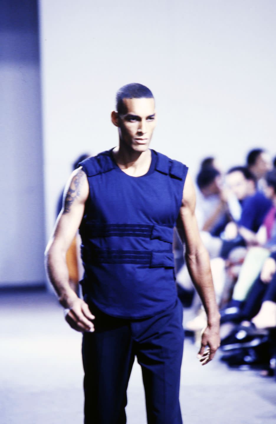 helmut lang mens spring 1998 ready to wear runway show photo by kyle ericksenpenske media via getty images