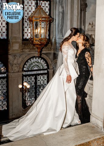 <p>Elina Upmane</p> Jillian Michaels and DeShanna Marie Minuto at their wedding at the Aman hotel in Venice, Italy on June 24, 2023