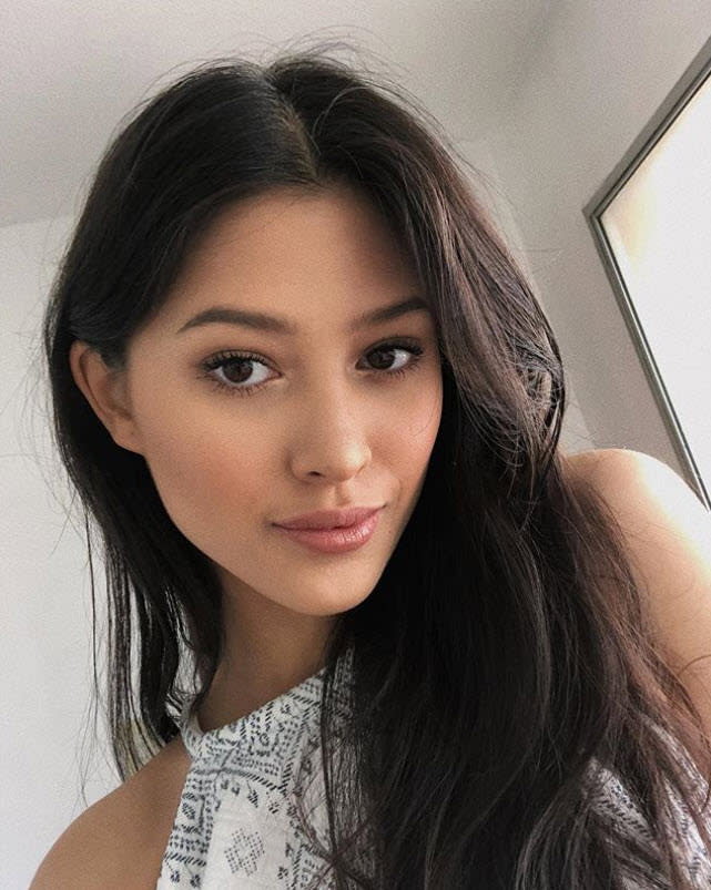 <p>Sie ist die erste Filipina, die sich bei “Asia’s Next Top Model” durchsetzen konnte – und das, obwohl Maureen Wroblewitz mit 1,68 Meter eigentlich zu klein für das Runway-Business ist. Doch sie war fest entschlossen! Die 19-Jährige moderiert unterdessen zahlreiche TV-Shows und zierte unter anderem das Cover der “Nylon Singapore”. (Bild: Instagram / Maureen Wroblewitz) </p>