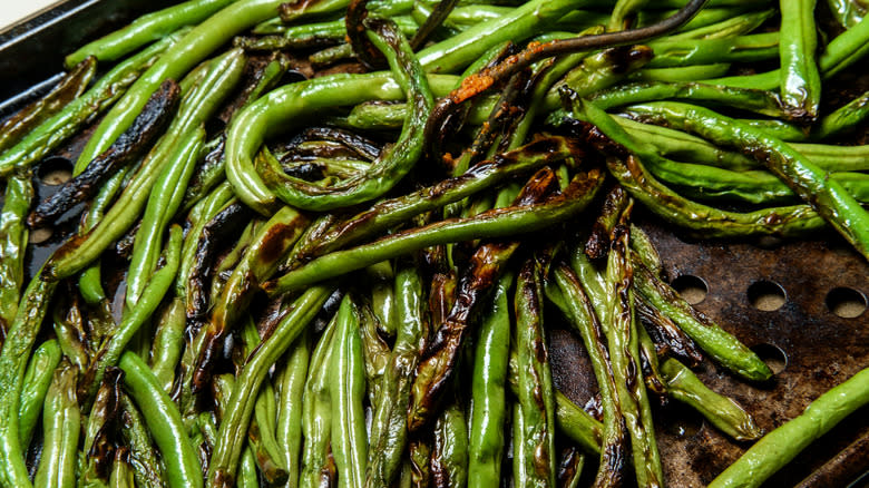 pan of charred green beans