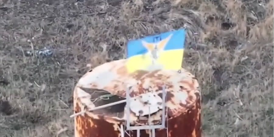 Ukrainian flag near Bakhmut