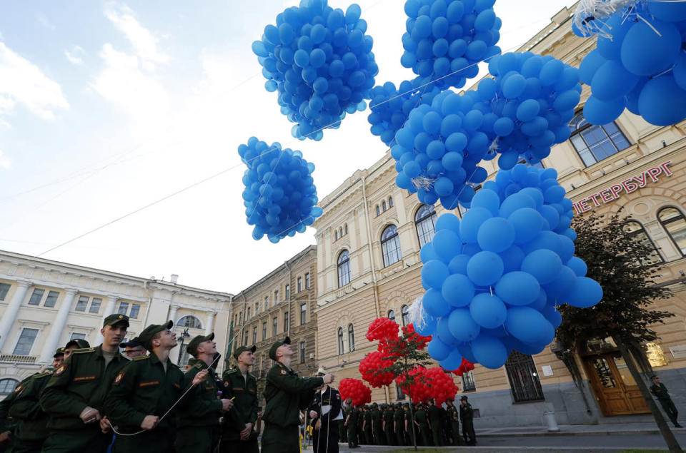 Russian Flag Day celebrations in St.Petersburg