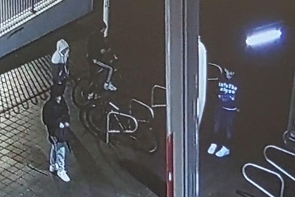 Four people in connection to a bike theft <i>(Image: Wiltshire Police)</i>