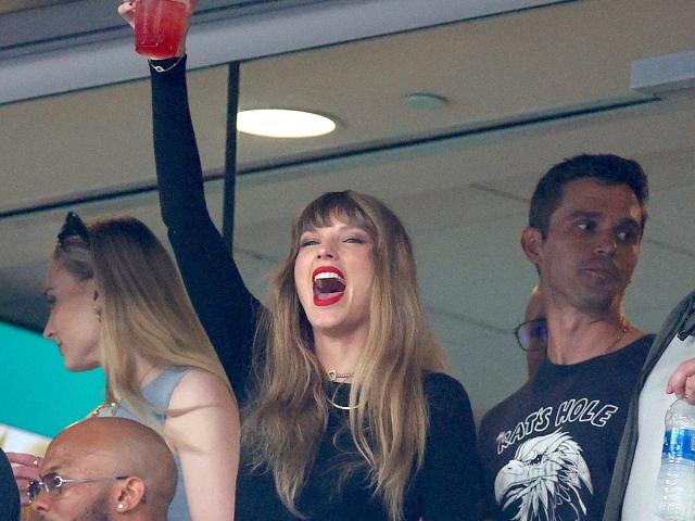 Sunday Night Football' Is A Sideshow To Tonight's Taylor Swift Appearance  At NY Jets Game – Deadline