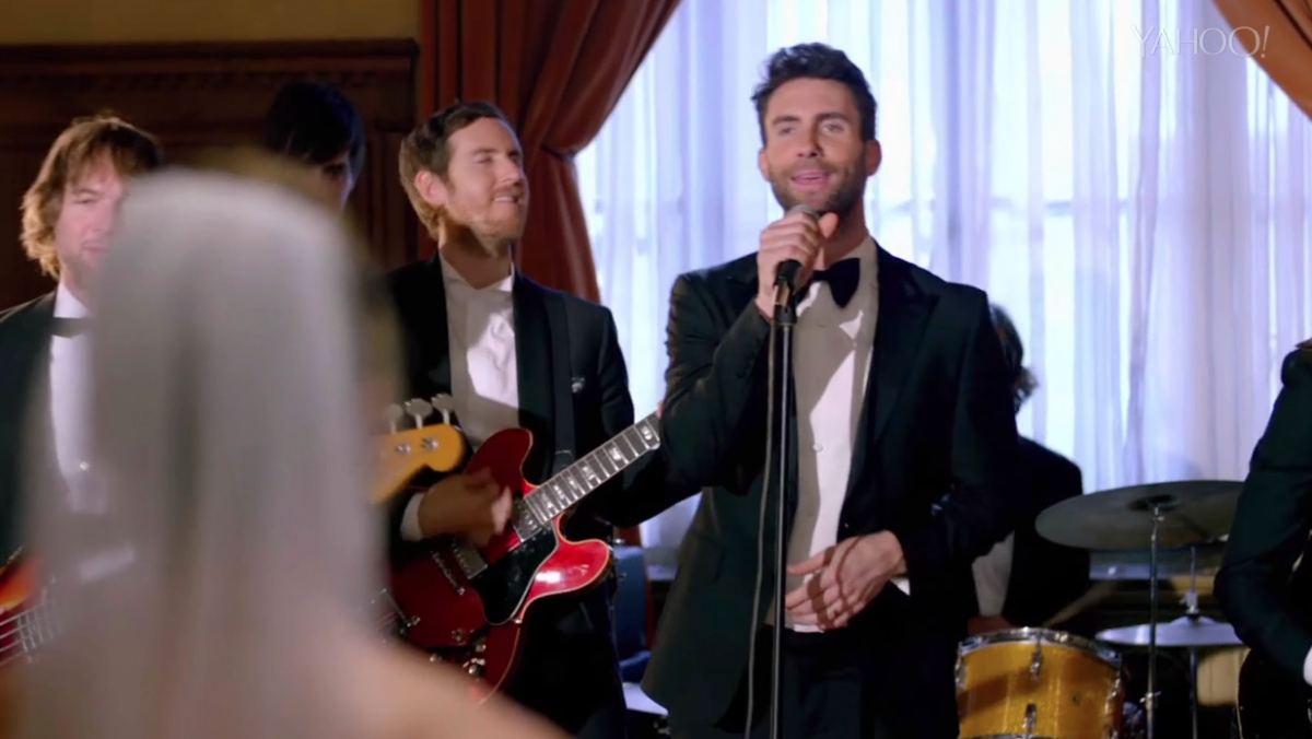 Maroon 5 Crashes Real Weddings In New Music Video 0439