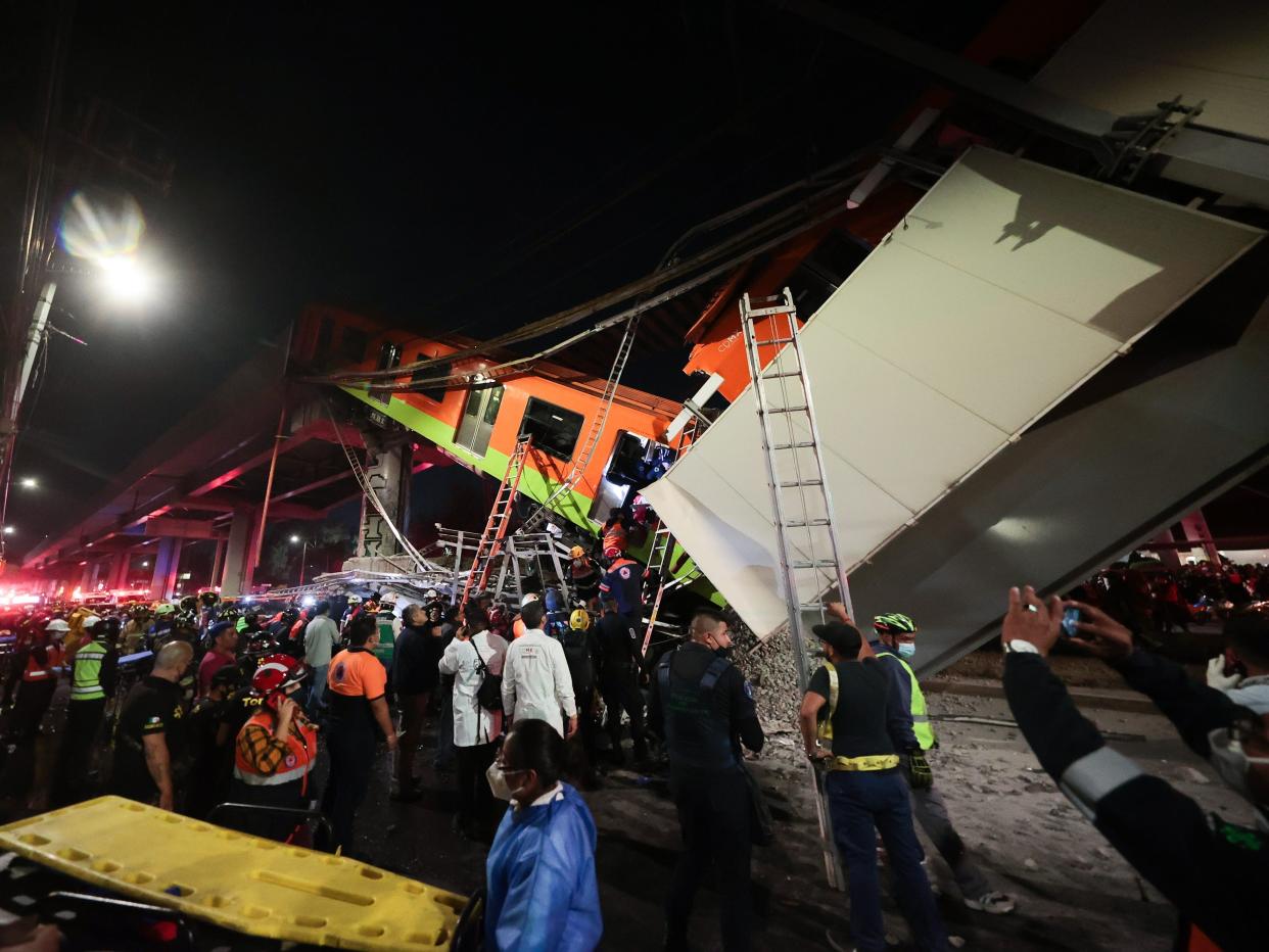 mexico city platform collapse