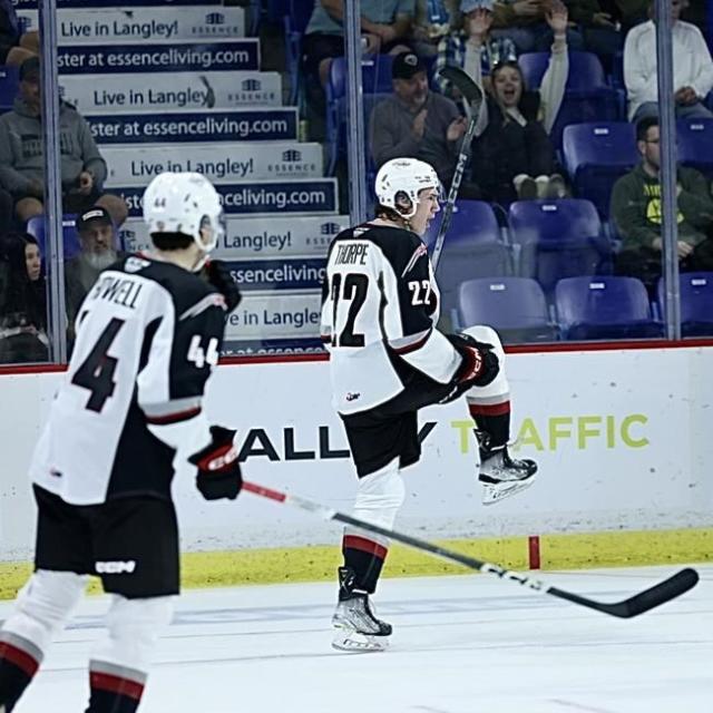 October 16 Highlights: Giants vs Blazers, By Vancouver Giants