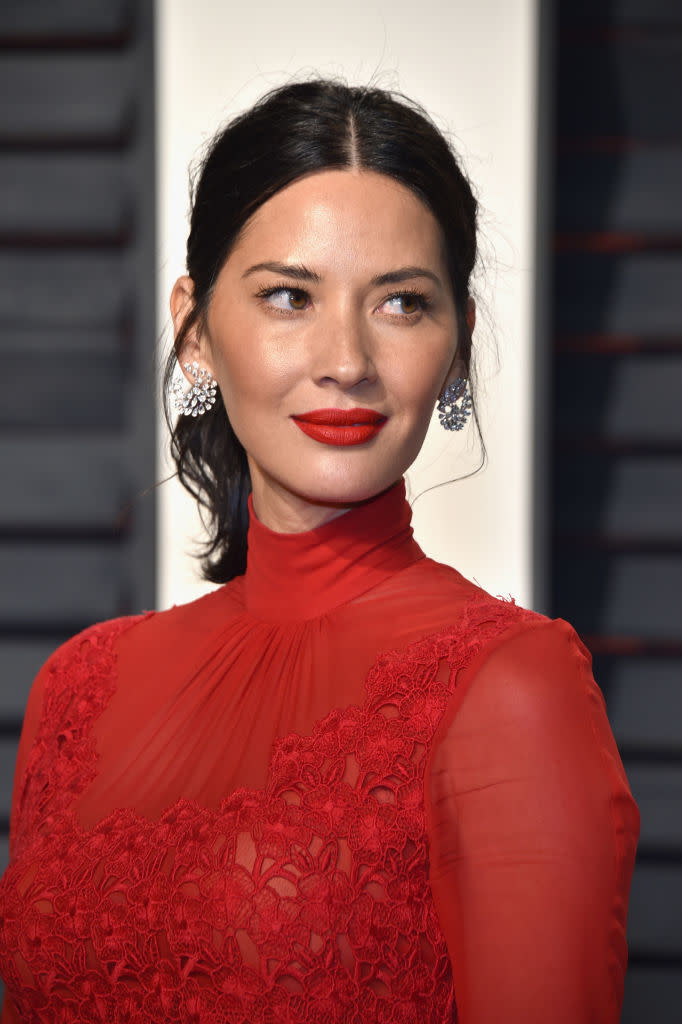 <p>Olivia Munn attends the 2017 Vanity Fair Oscar Party hosted by Graydon Carter at Wallis Annenberg Center for the Performing Arts on Feb. 26 in Beverly Hills. (Photo: Pascal Le Segretain/Getty Images) </p>