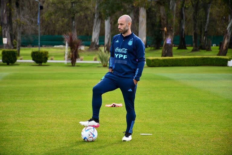 Una preocupación extra para Javier Mascherano, que afronta el viernes con la incertidumbre alrededor de Julián Malatini