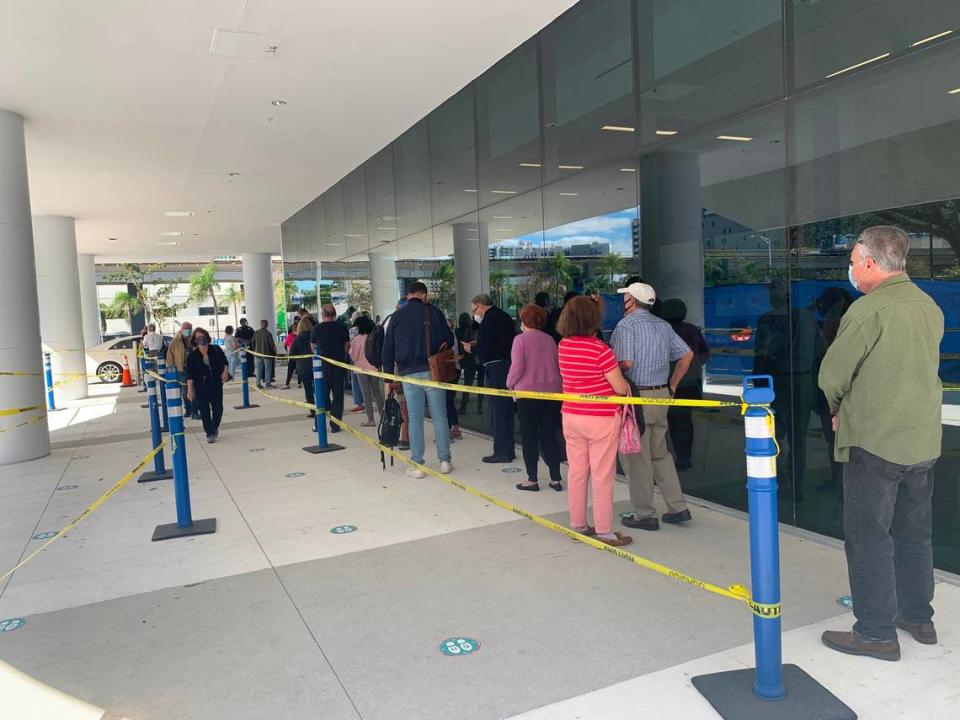 Seniors lined up outside of Jackson Health System’s Christine E. Lynn Rehabilitation Center on Wednesday, Jan. 21, to get the COVID-19 vaccine. The hospital system is doing vaccinations by appointment only.