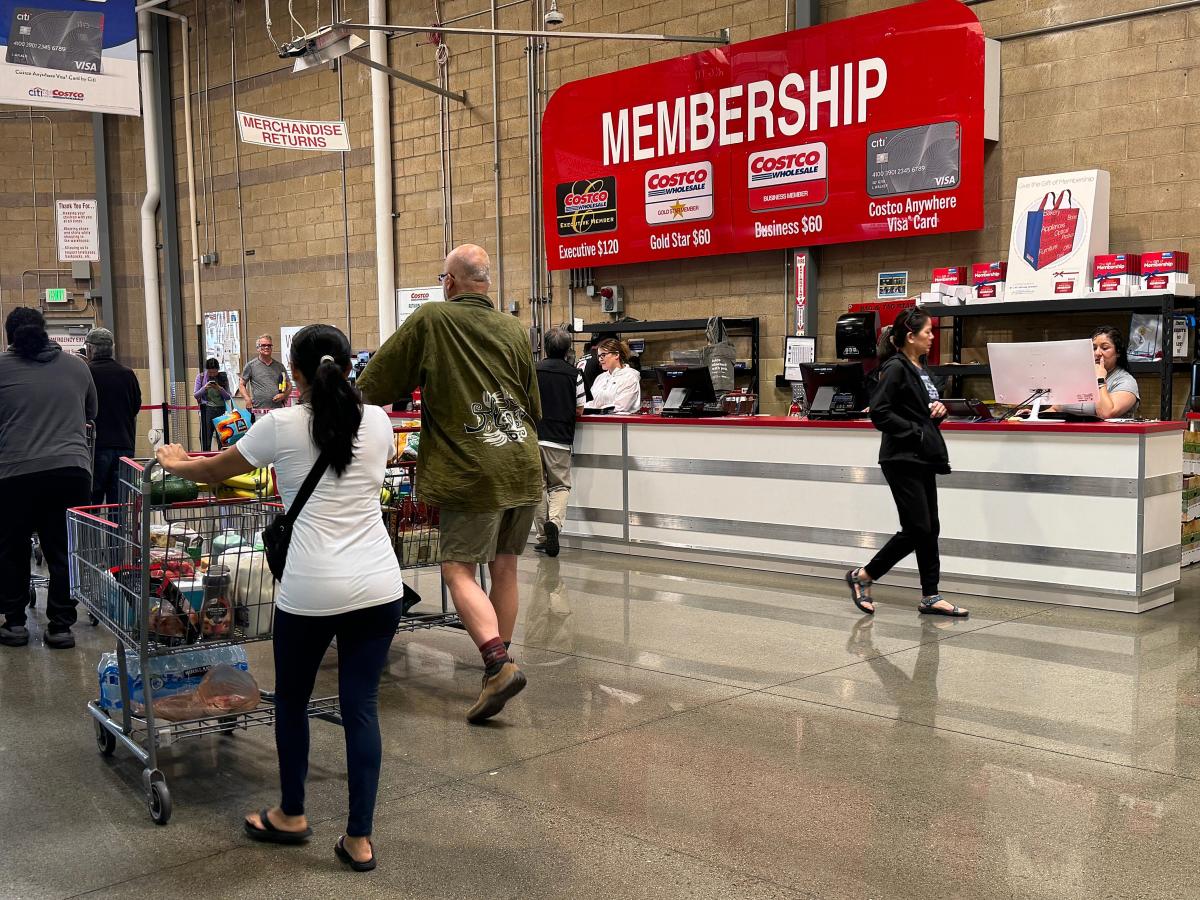 With my Costco executive membership and store card, I earn enough rewards to pay for a whole shopping trip — here’s how