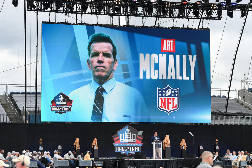 Art McNally is presented during the 2022 Pro Hall of Fame Enshrinement Ceremony. (Photo by Nick Cammett/Getty Images)