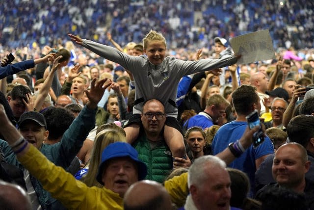 Sheffield Wednesday fans celebrate their incredible win