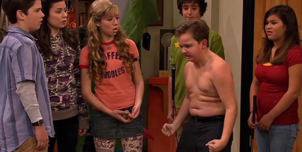 Screenshot from "iCarly"