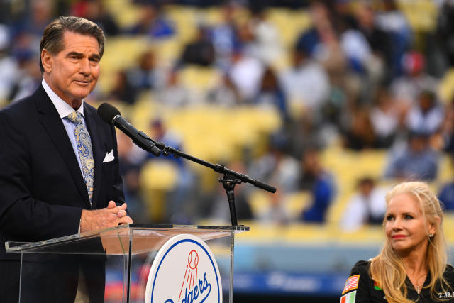 Dodger legend Steve Garvey announces plans to run for US Senate