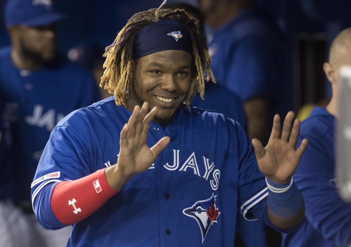 Vlad Jr. No excuses work work. Starting to work on his physique early. :  r/Torontobluejays