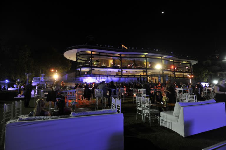 En una noche súper agradable, el Hipódromo Palermo se llenó de figuras para celebrar los 10 años de Hairssime