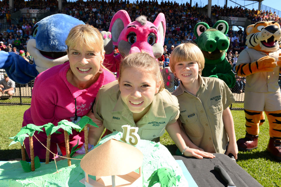  In this handout photo provided by Australia Zoo, Bindi Irwin celebrates her 15th birthday with her mother Terri Irwin and brother Robert Irwin, on July 24, 2013 in Beerwah, Australia. (Photo by Ben Beaden/Australia Zoo via Getty Images)