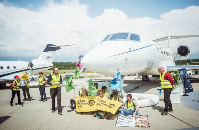 Activits protest against private jets at EBACE in Geneva