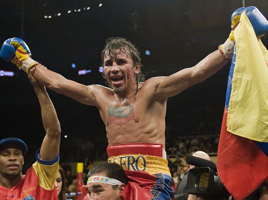 Edwin Valero celebrates his victory over Antonio DeMarco (AFP)