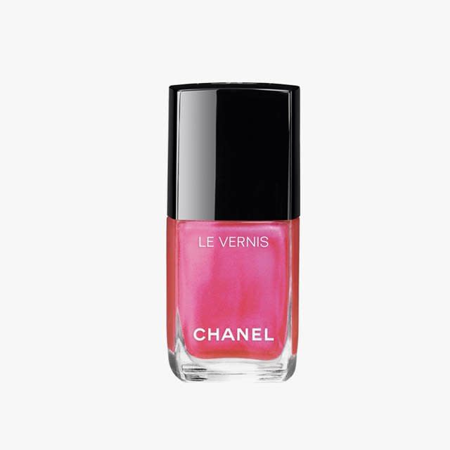 <p>Chanel Le Vernis Longwear Nail Colour, $28 Buy it now</p>