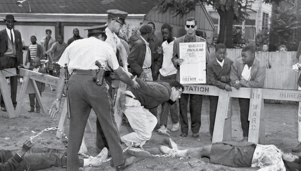 Sanders is arrested at a protest in Chicago in 1963 | Chicago Sun-Times © 1963 Used Under License