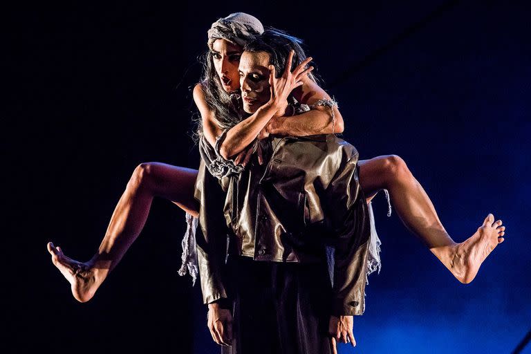 Juan Carlos (Emiliano Pi Álvarez) en la escena de la gitana (Paula Ferraris)