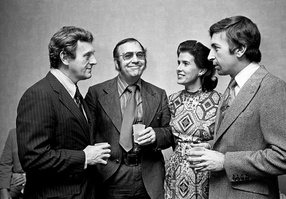 Jean Shepherd (second from left) with, L to R, authors John Seigenthaler, Shirley Ann Grau and Gay Talese at the third annual Nashville Book and Authors Dinner, Nashville, Nov. 22, 1971.