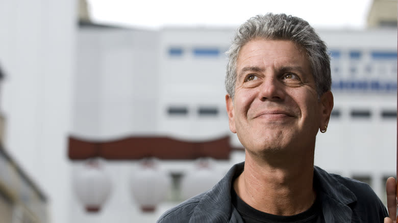 Anothony Bourdain smiling