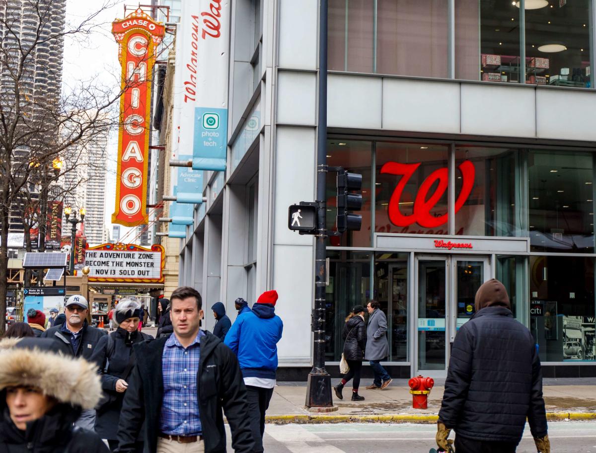 Under new CEO, Walgreens prepares for 267 corporate layoffs