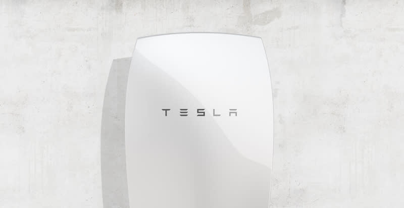 Tesla 的家用充電器