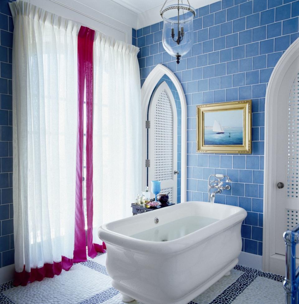 4) Subway Tile Gets a Splash of Color