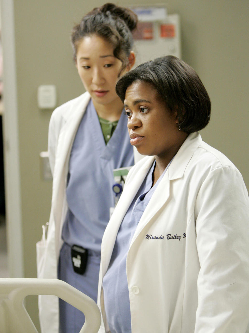 Sandra Oh and Chandra Wilson in Grey's Anatomy (PictureLux / The Hollywood Archive / Alamy Stock Photo)